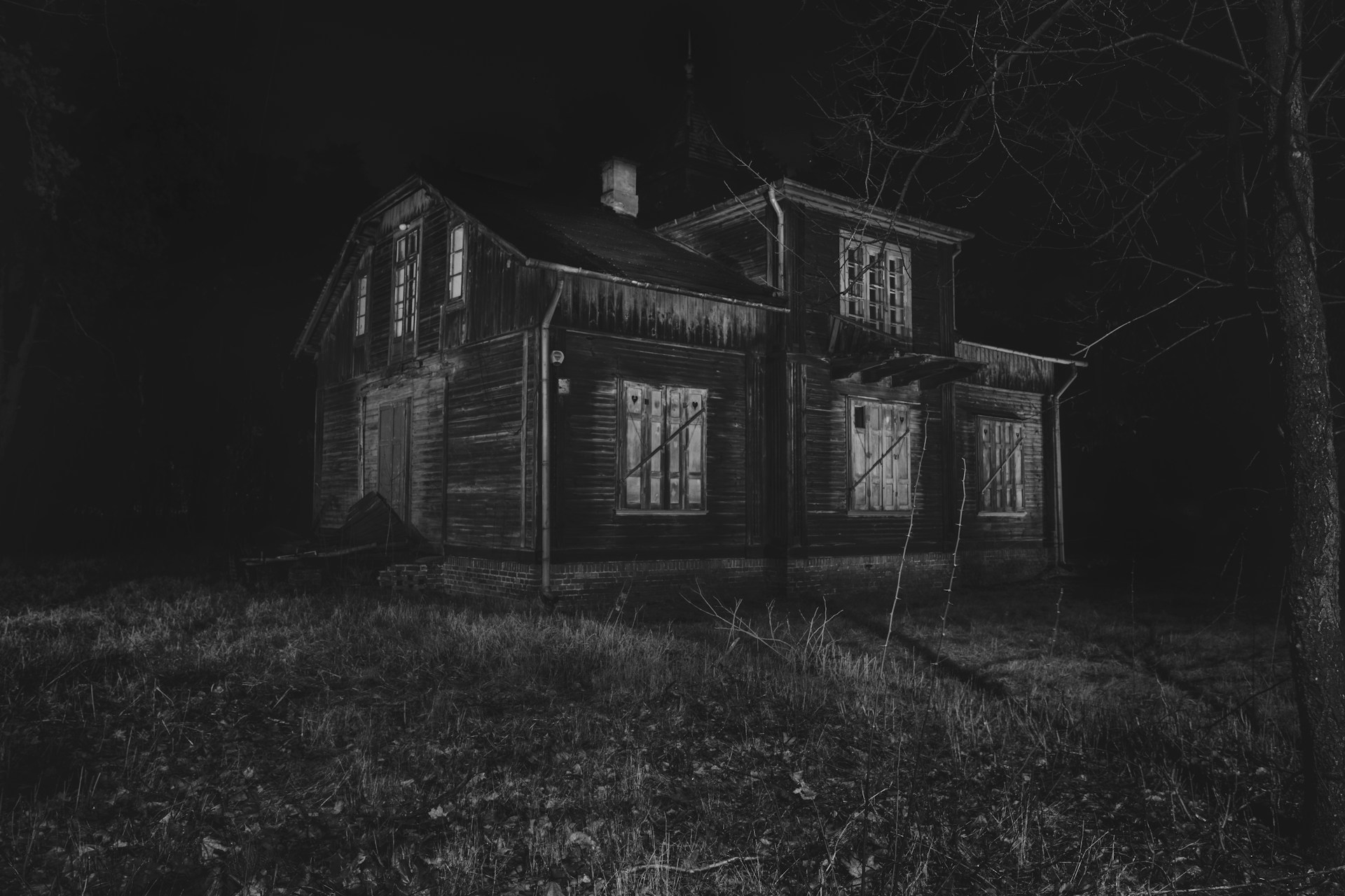 Detroit Haunted House Haunted House in Black and White